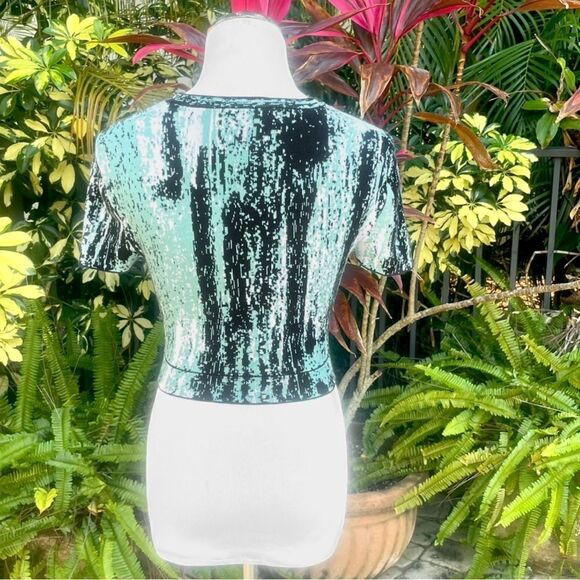 BCBGMaxAzria Abia Cropped Sweater - Picture 4 of 7